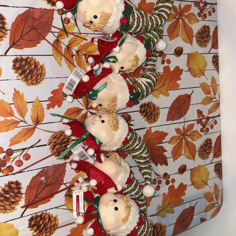Tree Decor (Elf) - Picture 3 of 3